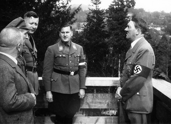 Adolf Hitler visits the new youth hostel in Struberberg 6 Berchtesgaden